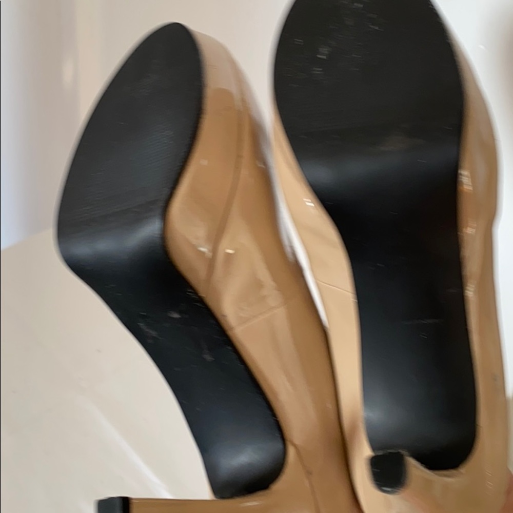 Shoes - Picture 4 of 5